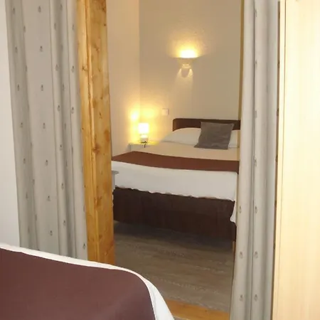 Le Vieux Moulin Bed and Breakfast *