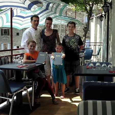 Le Vieux Moulin *